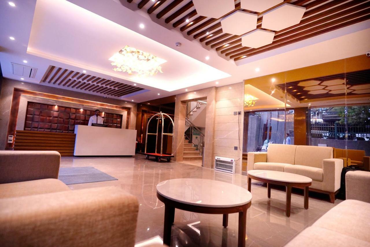 Hotel City Pride With Free Airport Pickup Нью-Дели Экстерьер фото